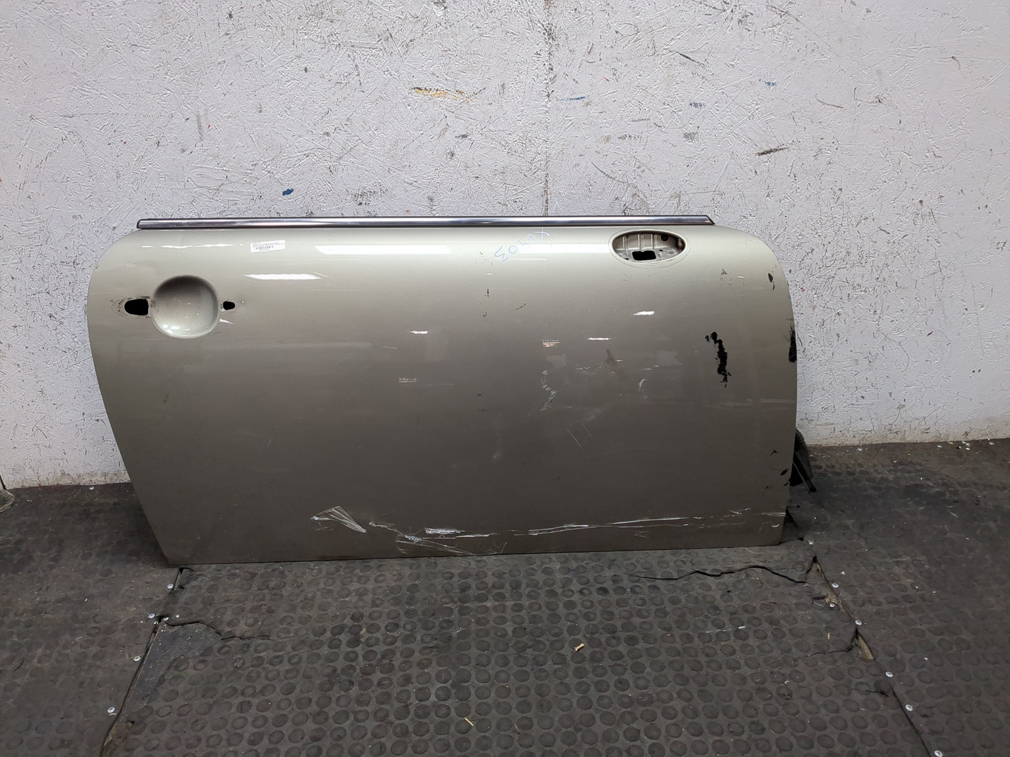 Дверь передняя правая