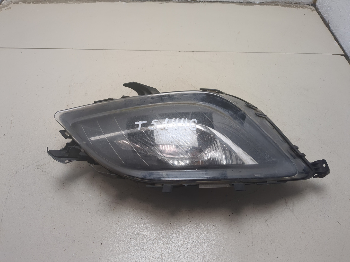 Фара противотуманная правая