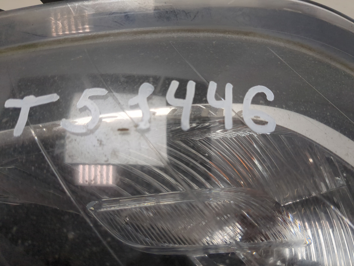 Фара противотуманная правая