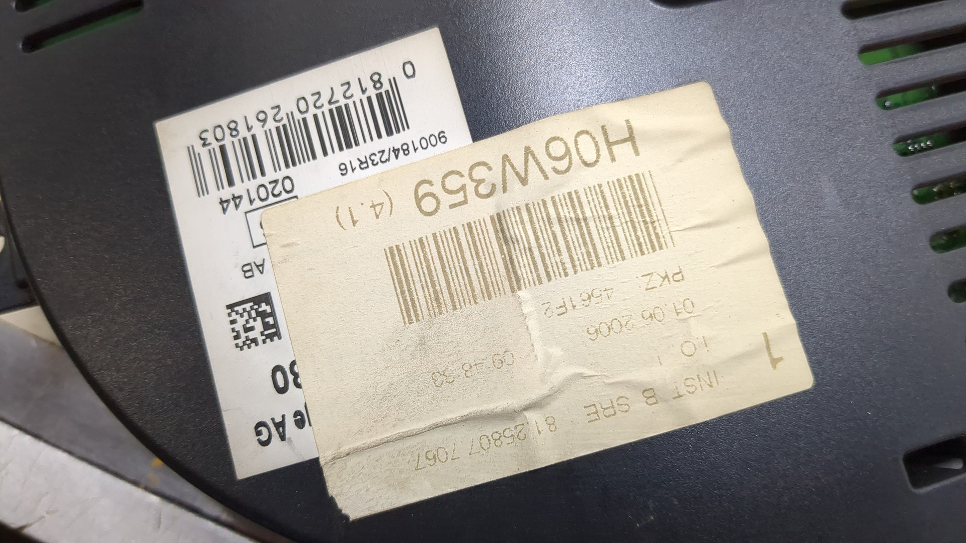 Панель приборов