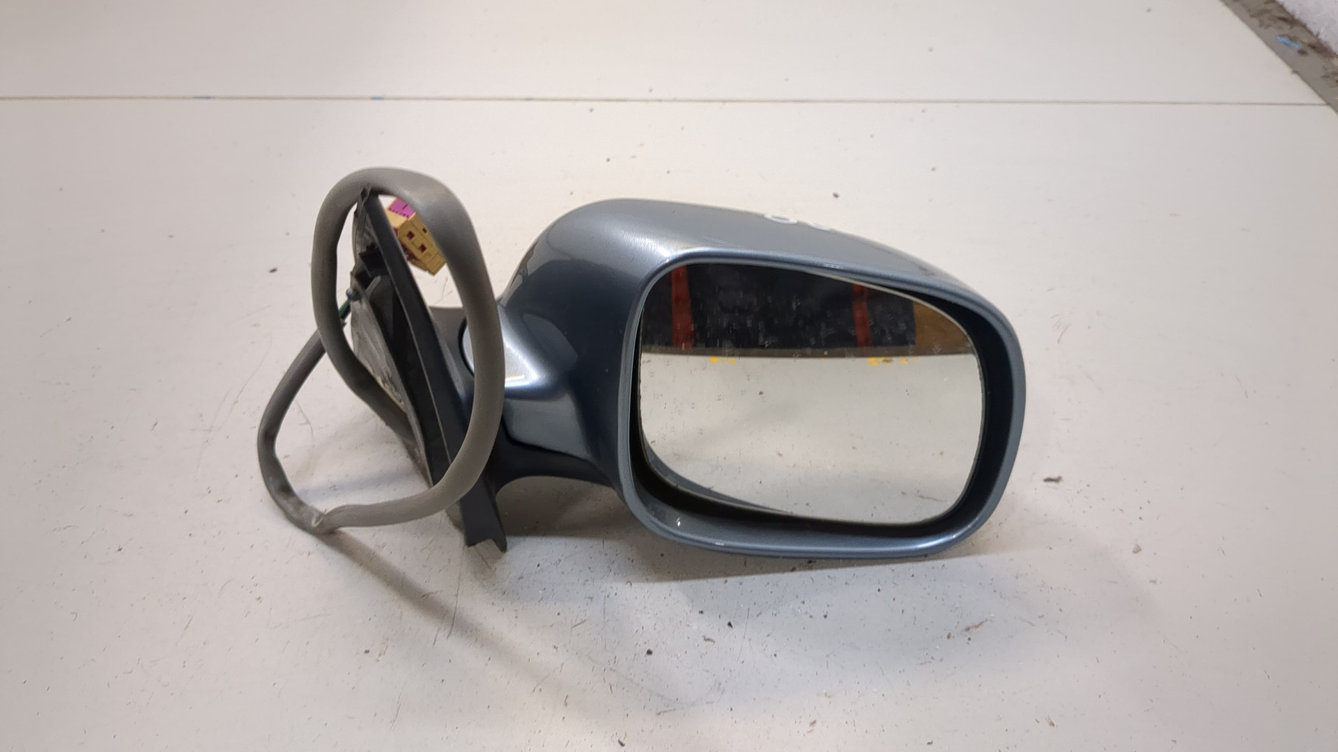 Зеркало правое электрическое