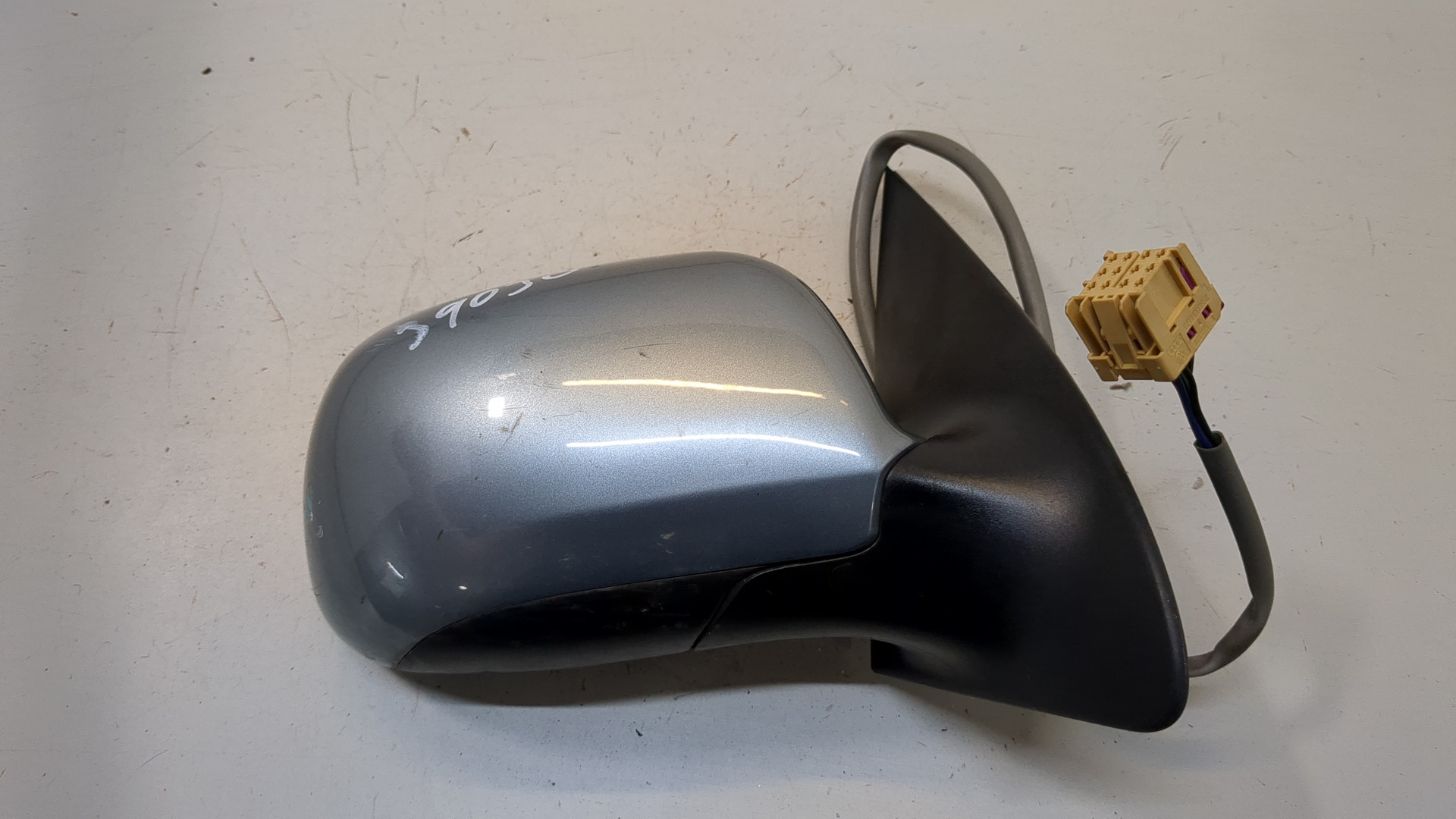 Зеркало правое электрическое