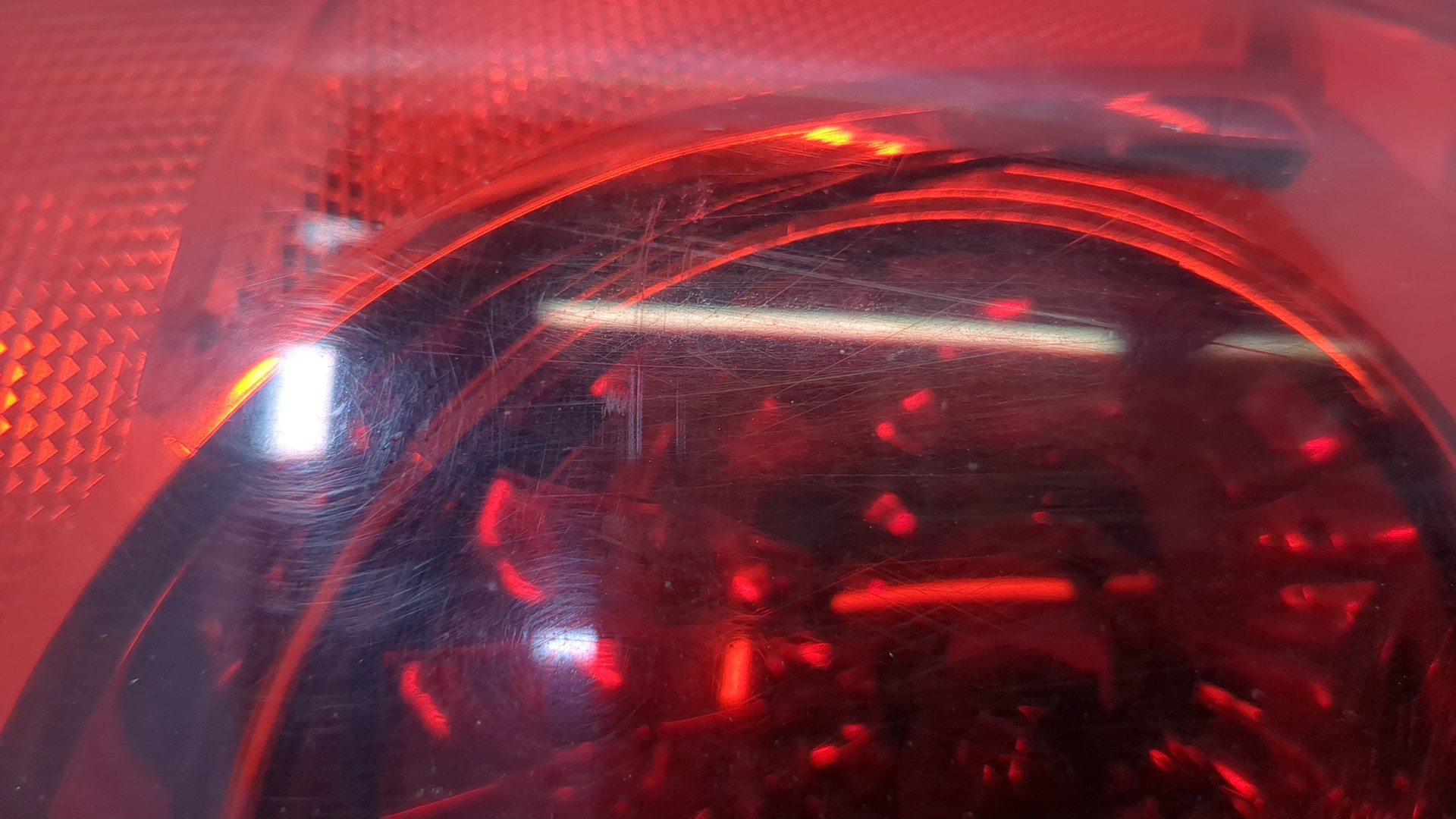 Фонарь задний левый