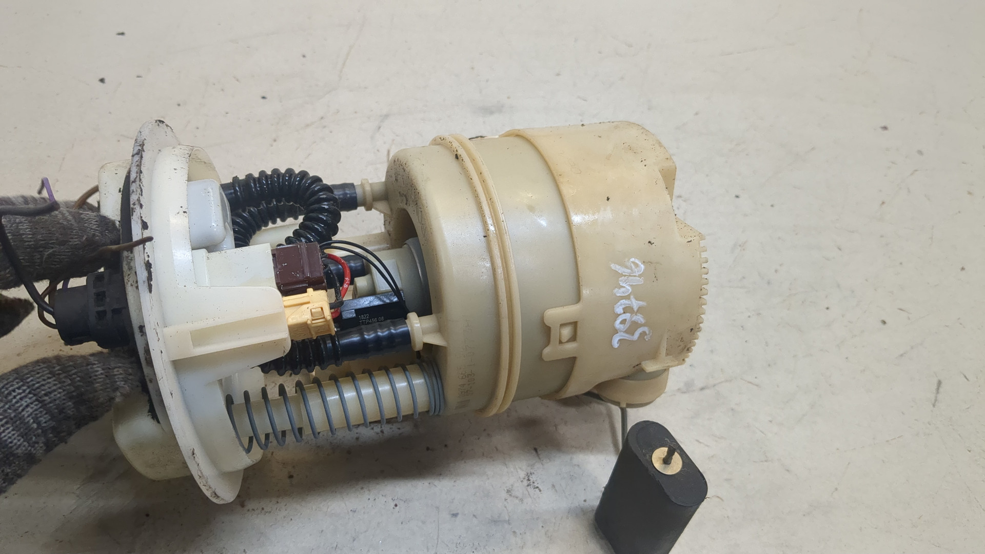 Насос топливный электрический