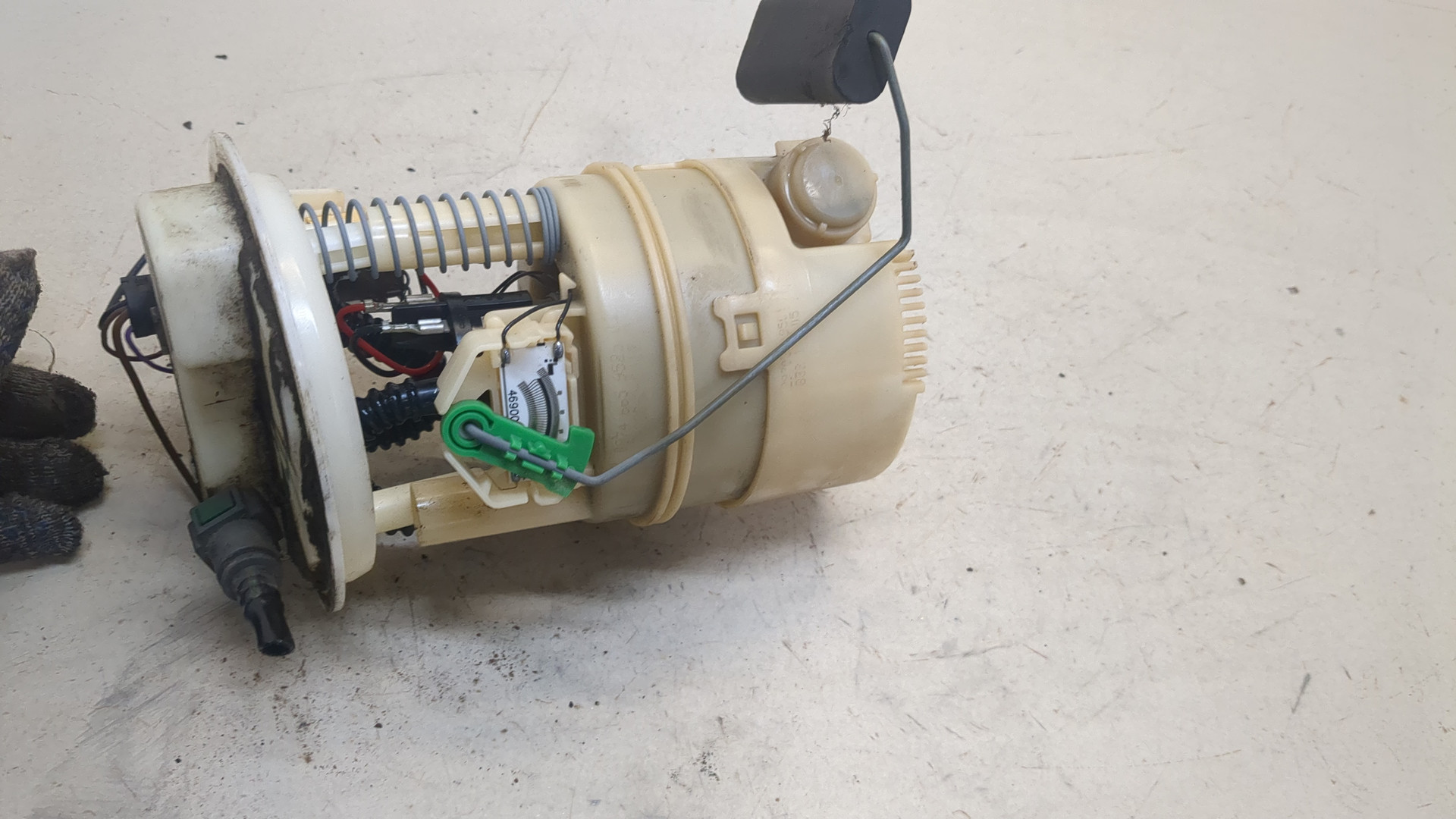 Насос топливный электрический