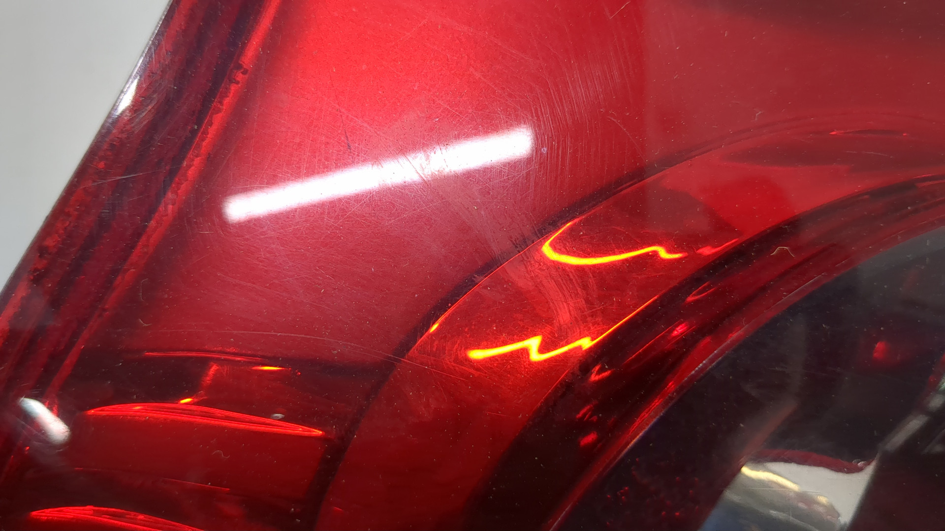 Фонарь задний правый