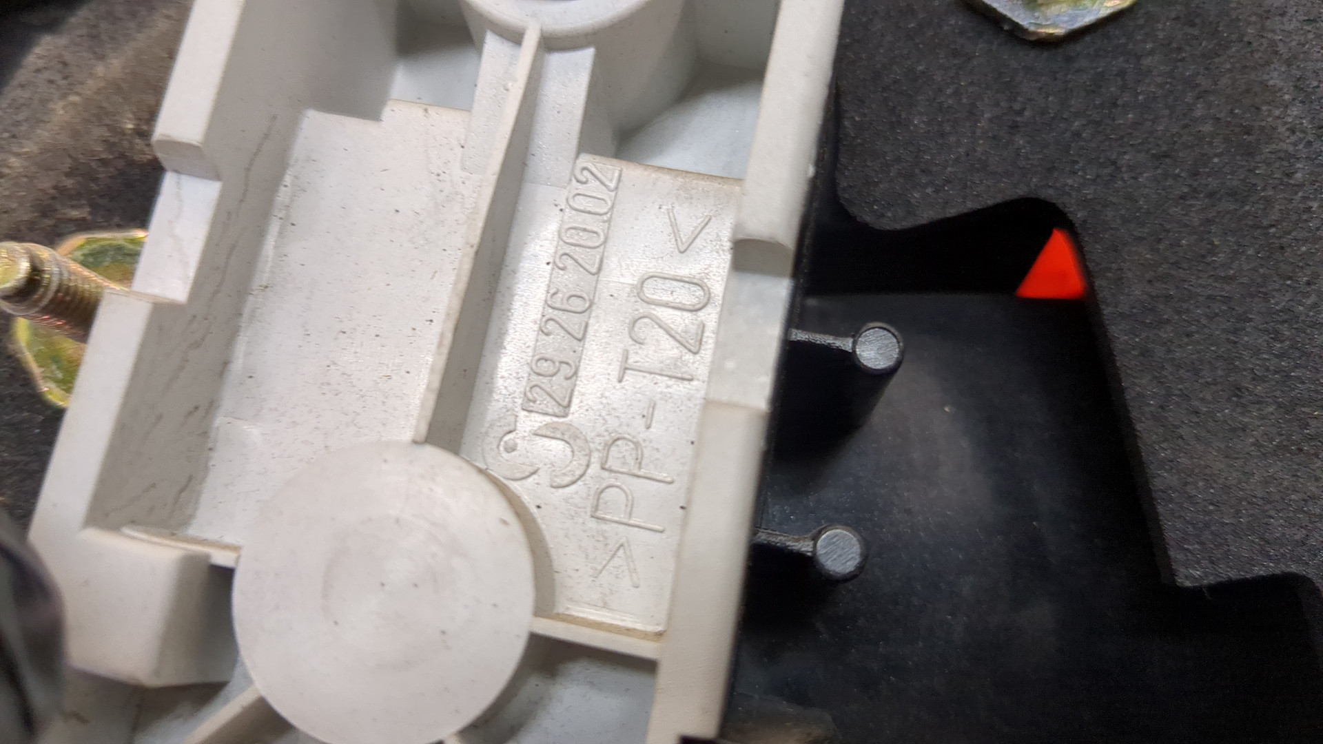 Фонарь задний правый