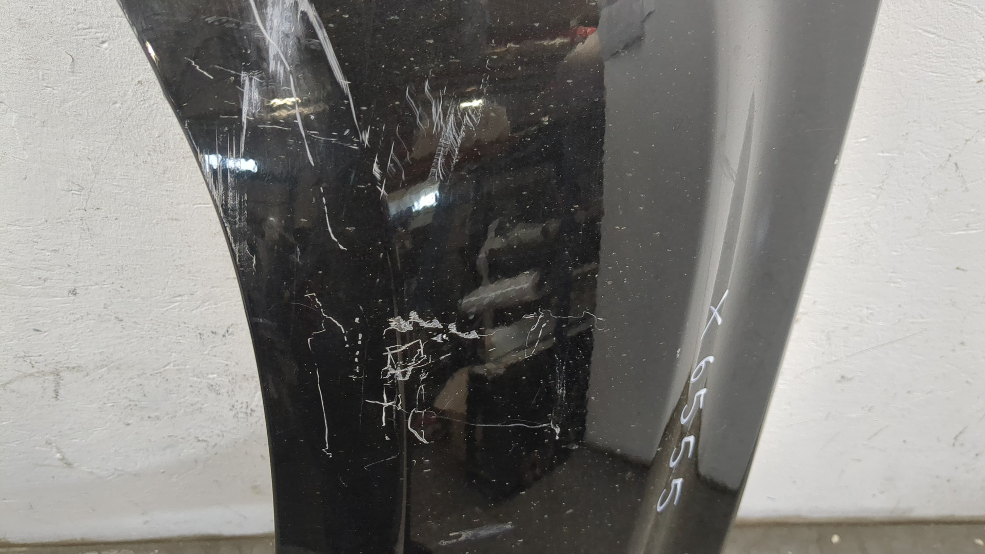 Крыло переднее левое