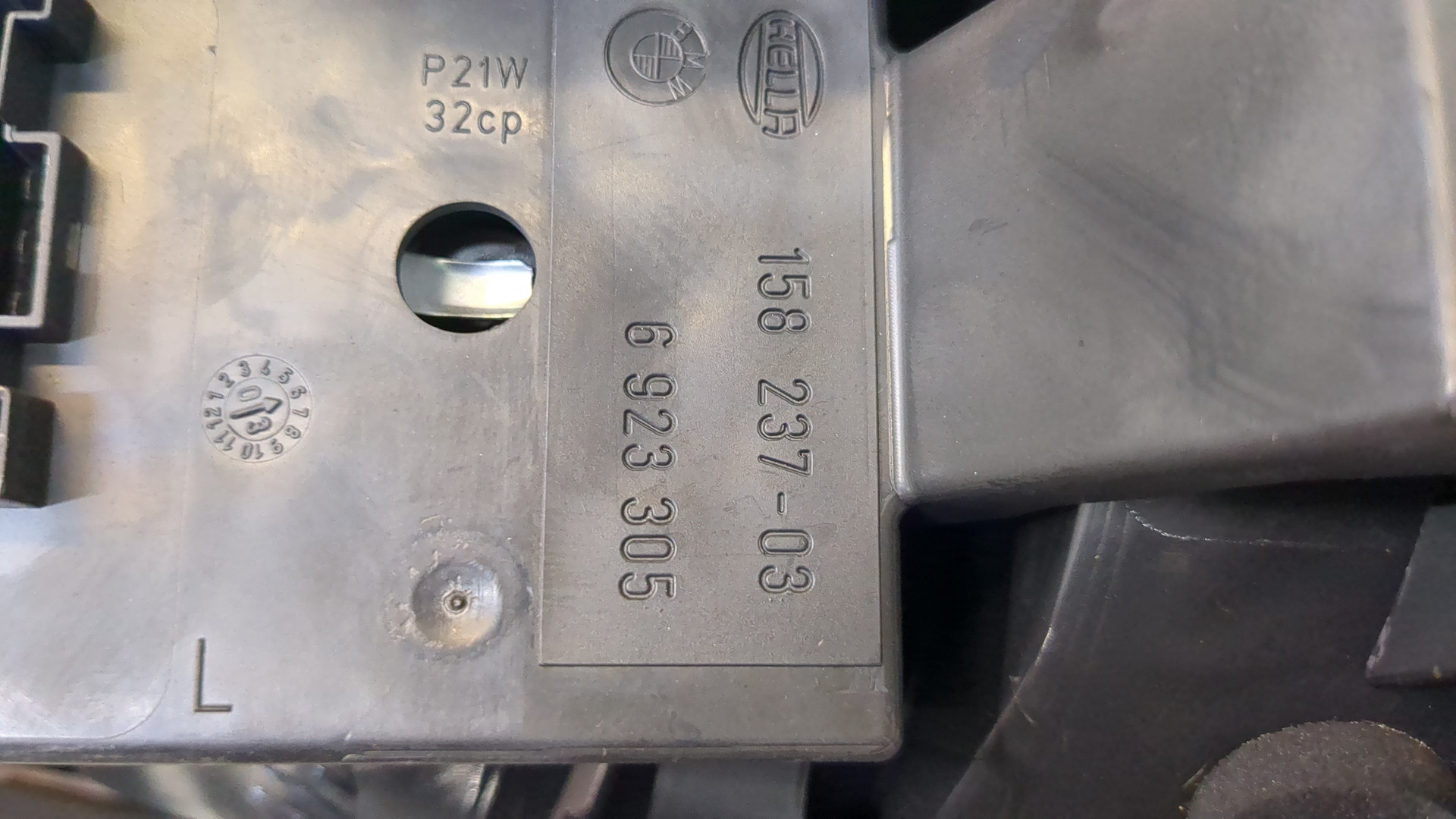 Фонарь задний левый