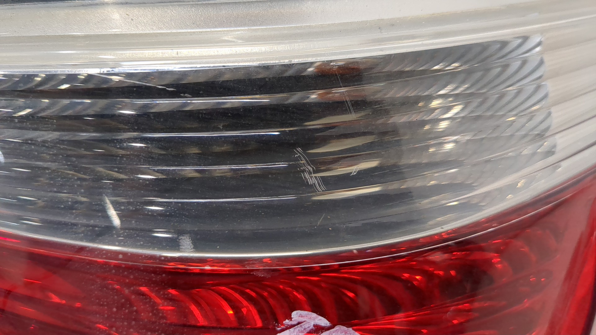 Фонарь задний правый