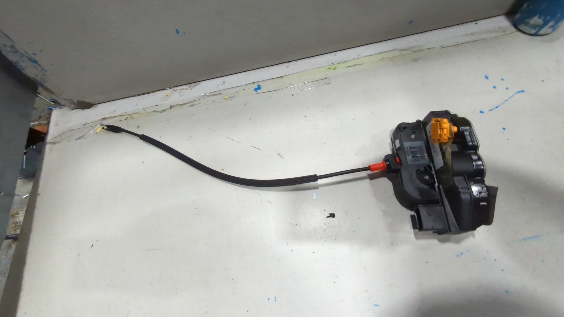 Замок двери задней правой