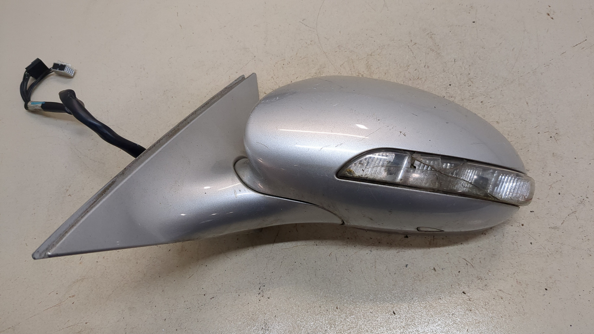 Зеркало левое электрическое