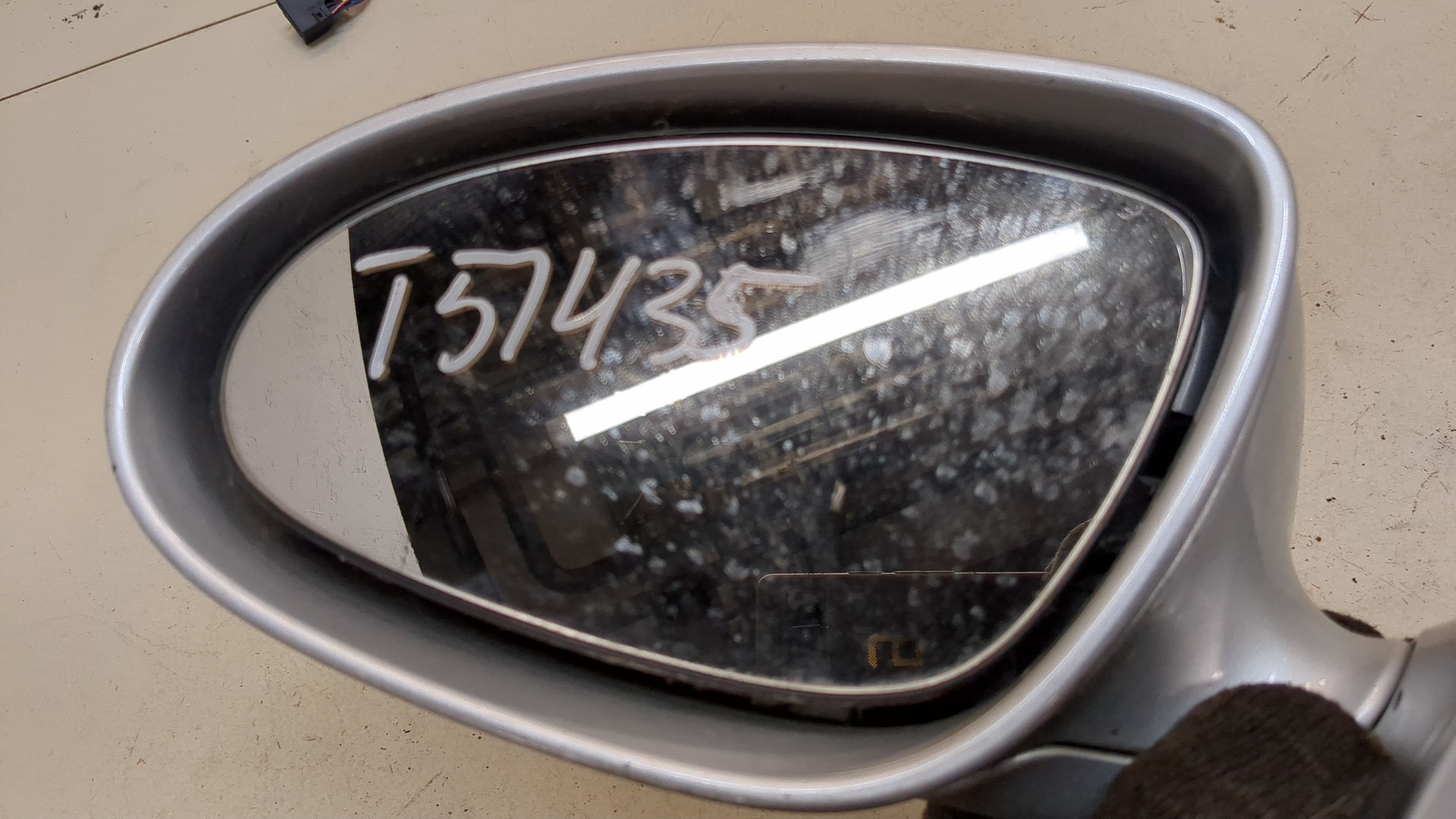 Зеркало левое электрическое