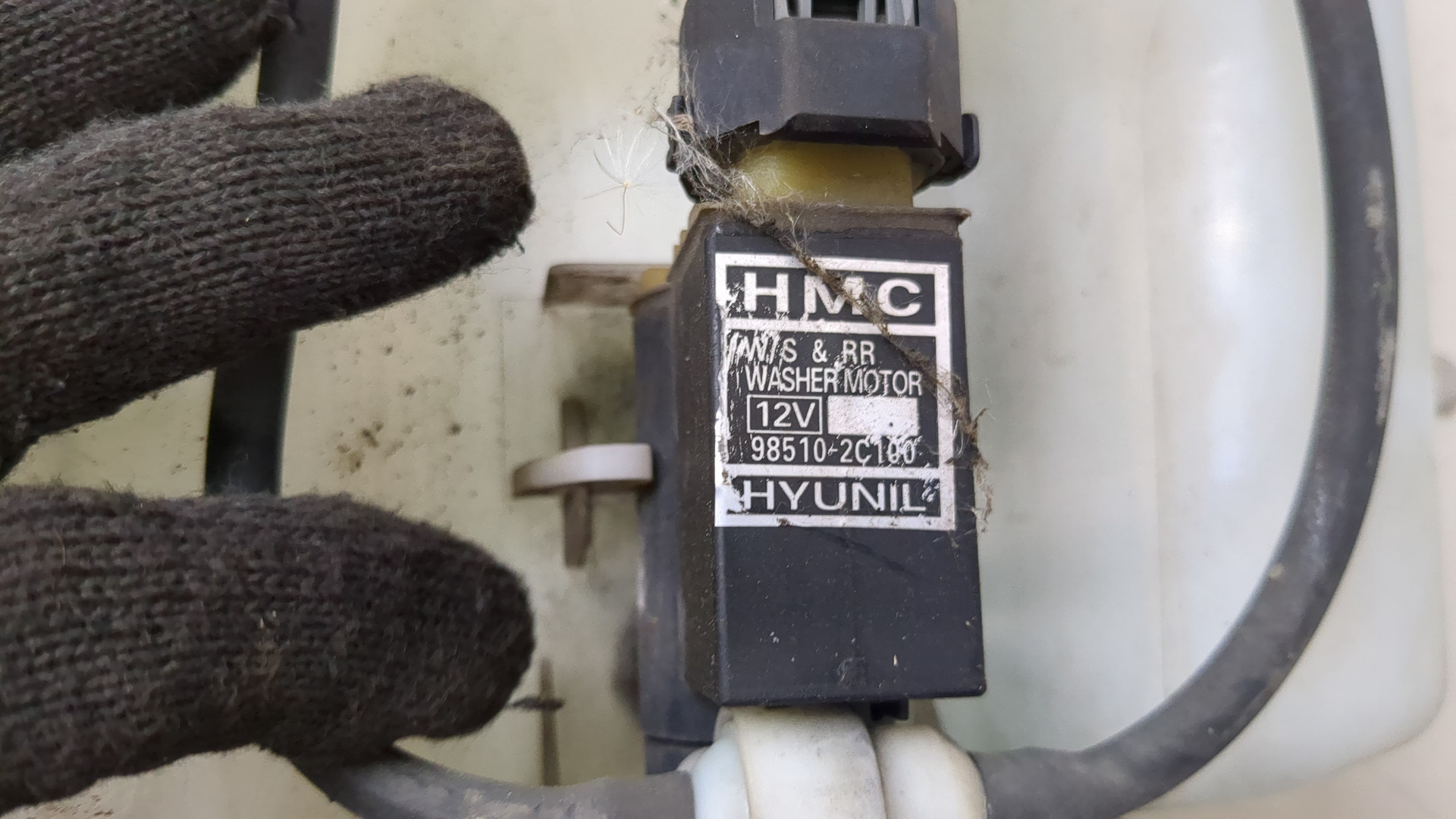 Бачок омывателя лобового стекла