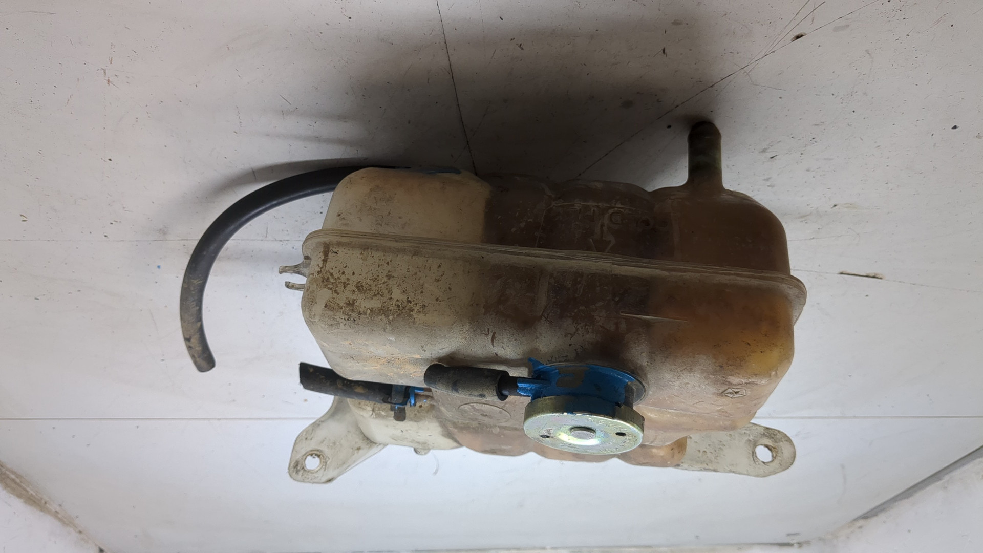 Бачок расширительный