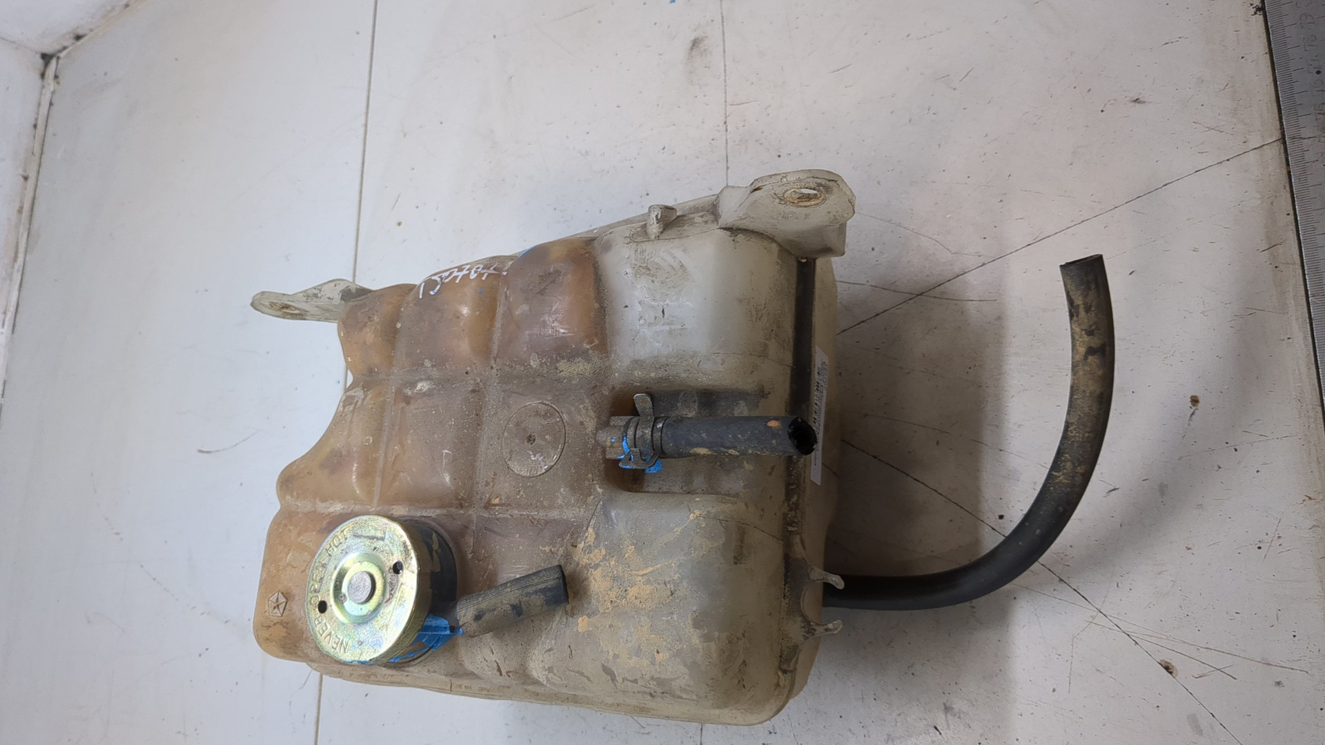 Бачок расширительный