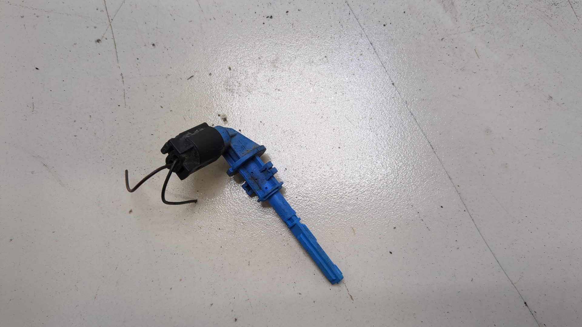 Датчик уровня охлаждающей жидкости