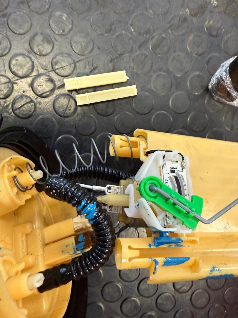 Насос топливный электрический