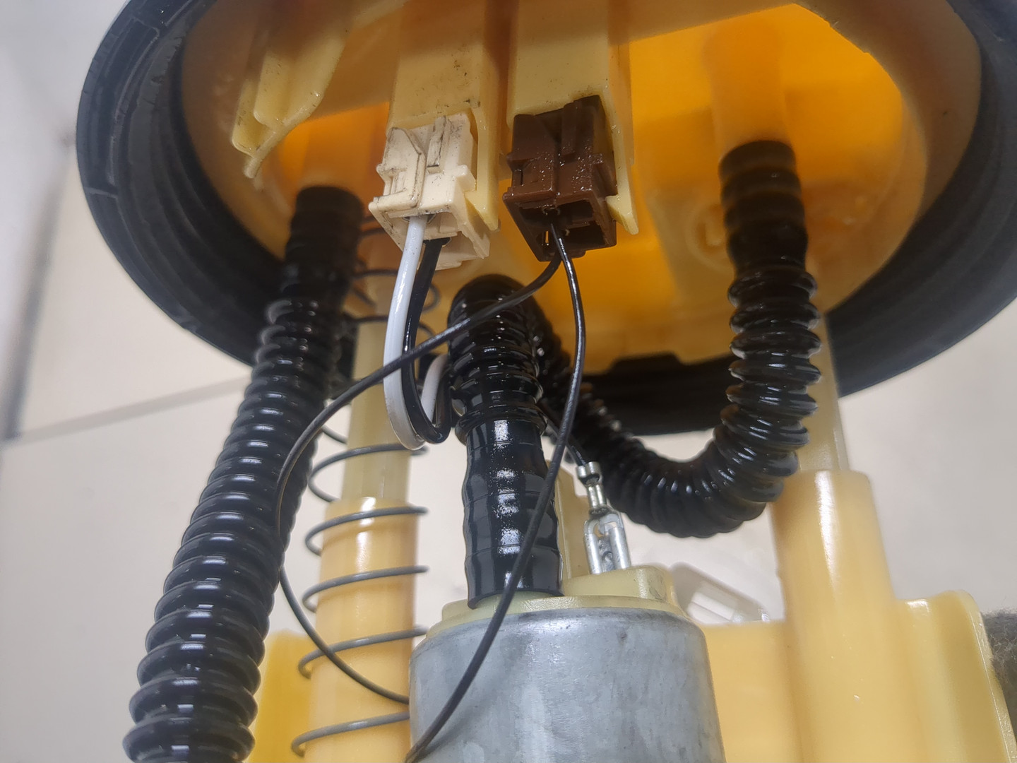 Насос топливный электрический