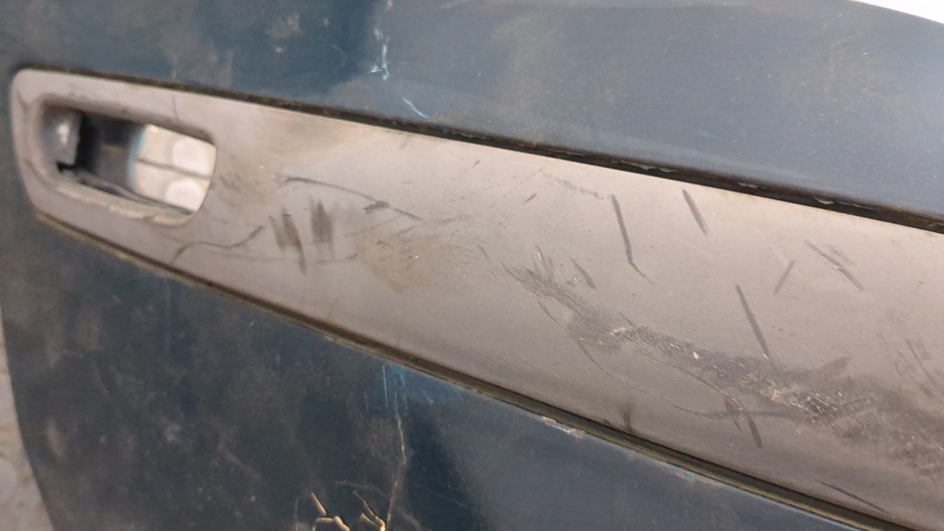 Бампер передний