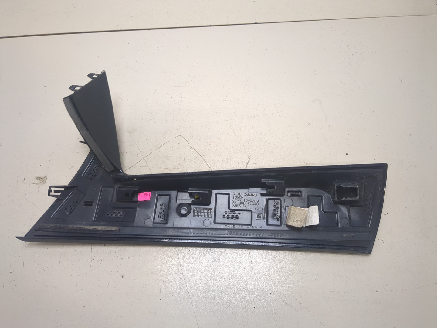 Накладка крышки багажника