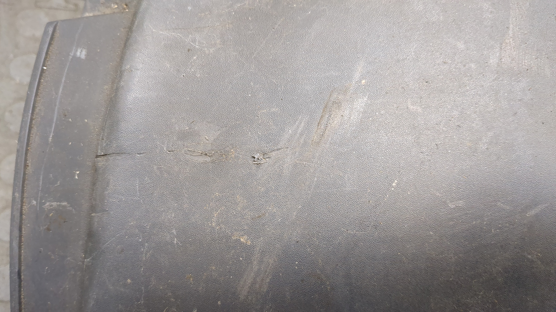 Накладка переднего бампера левая