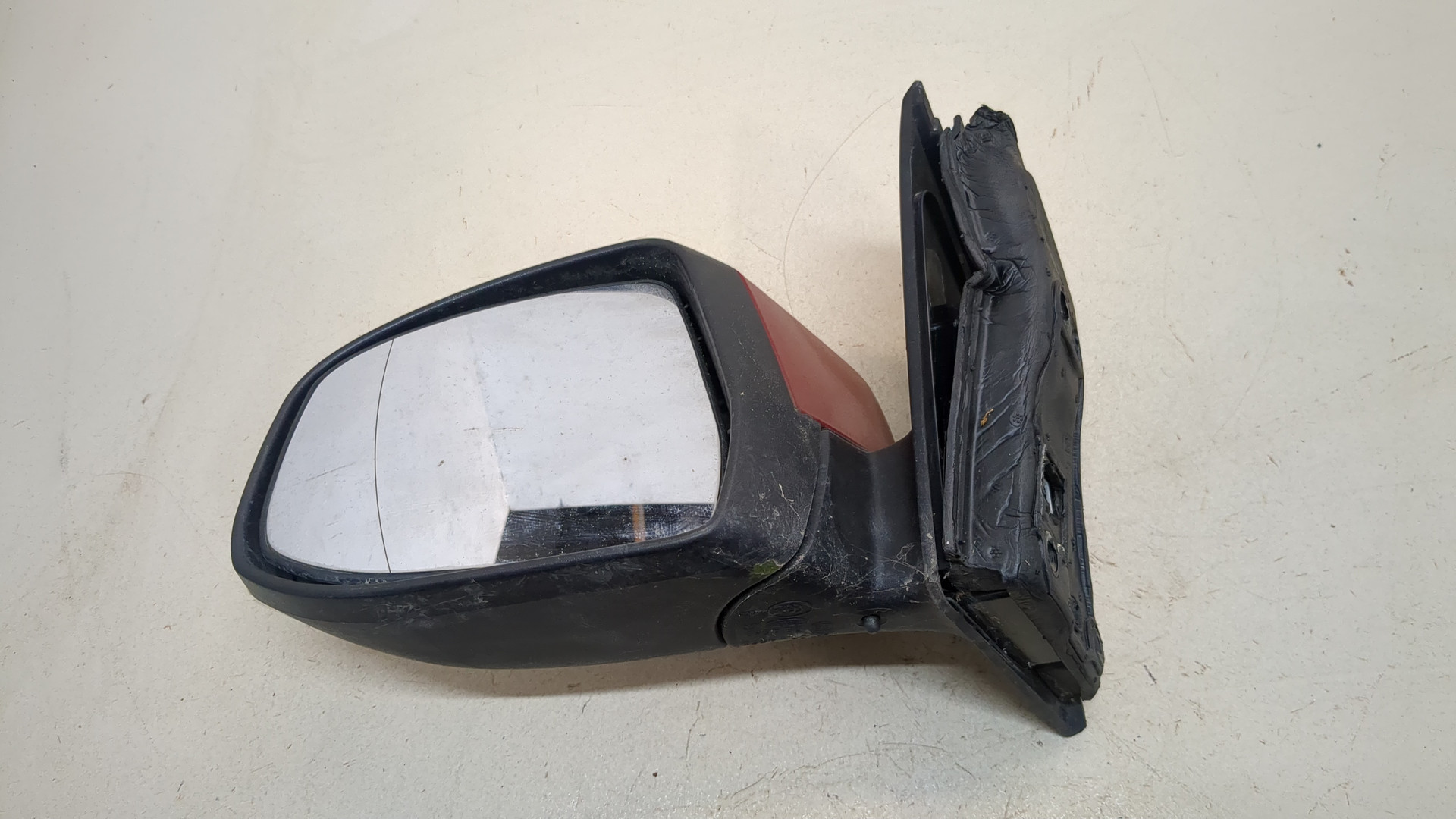 Зеркало левое электрическое