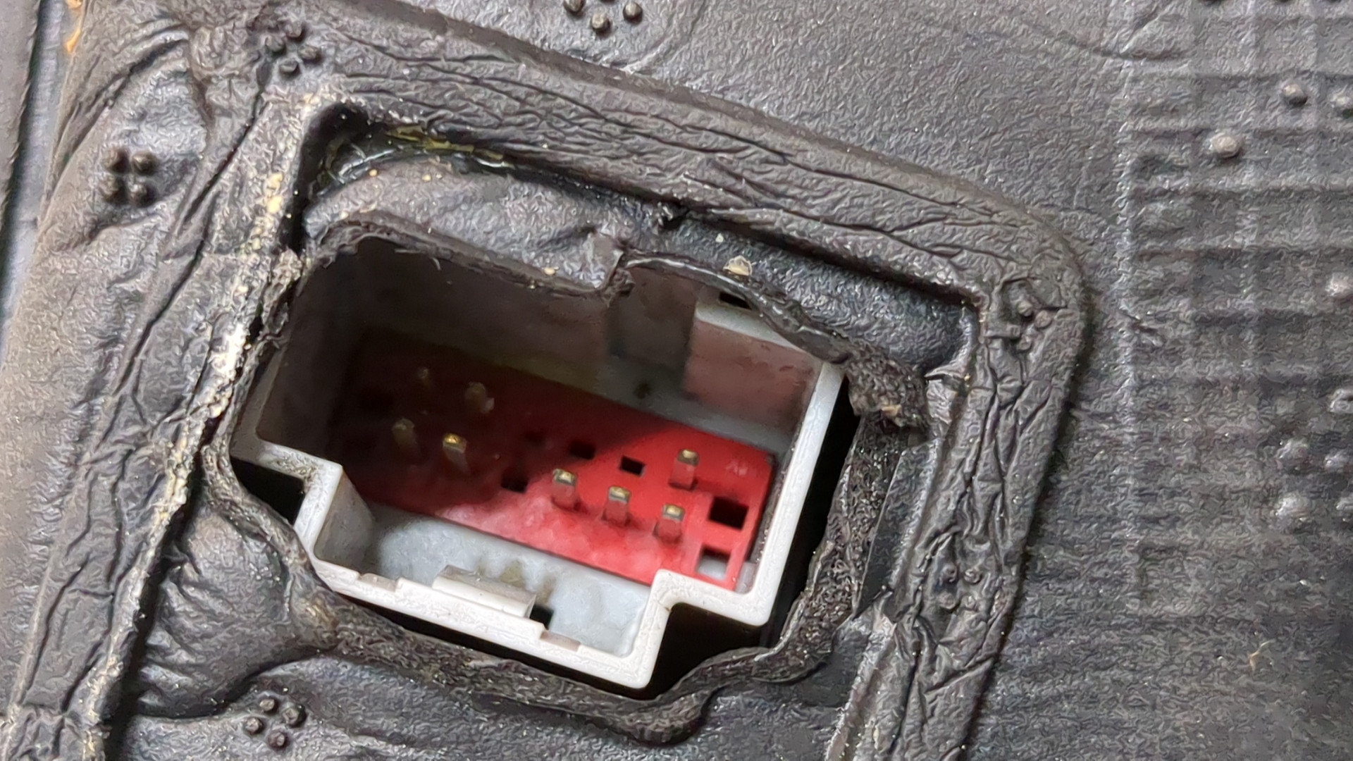 Зеркало левое электрическое