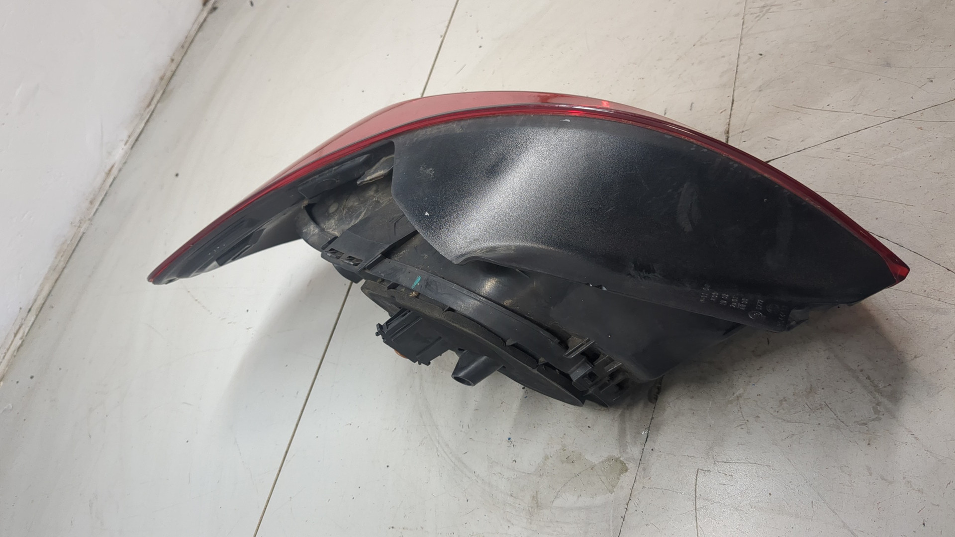 Фонарь задний правый