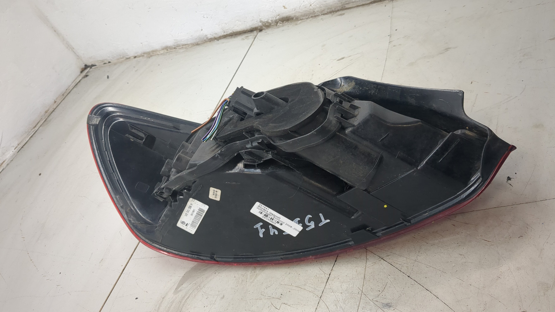 Фонарь задний правый