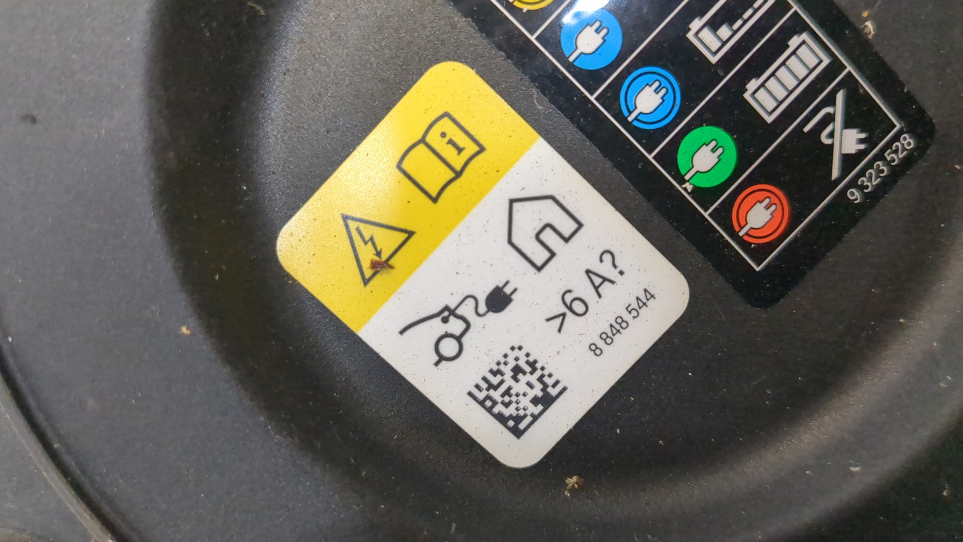 Лючок бензобака