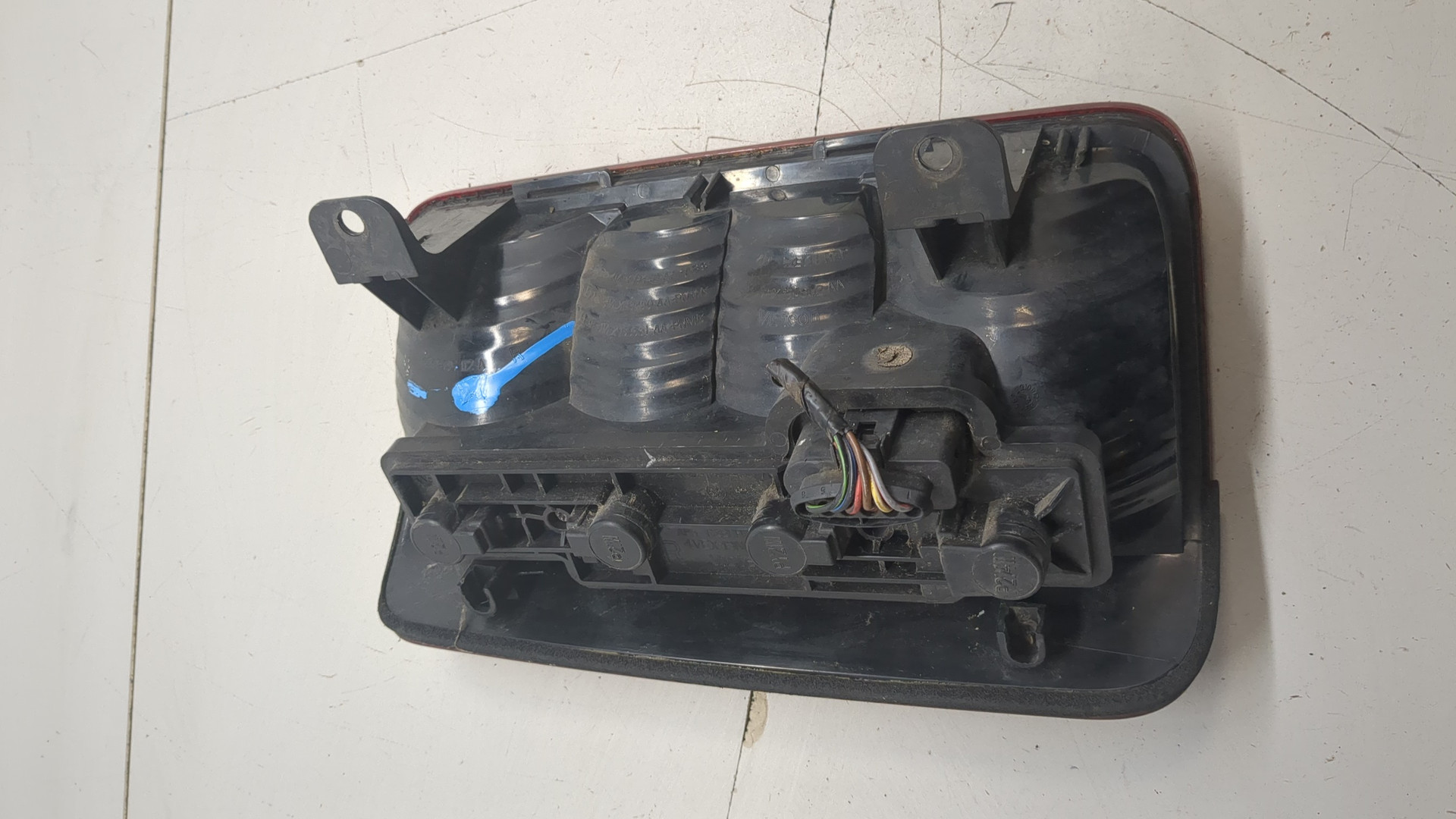 Фонарь задний правый