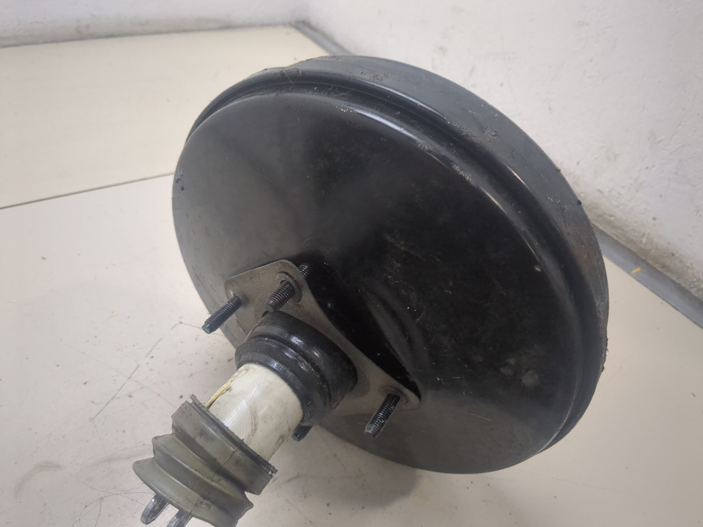 Цилиндр тормозной главный