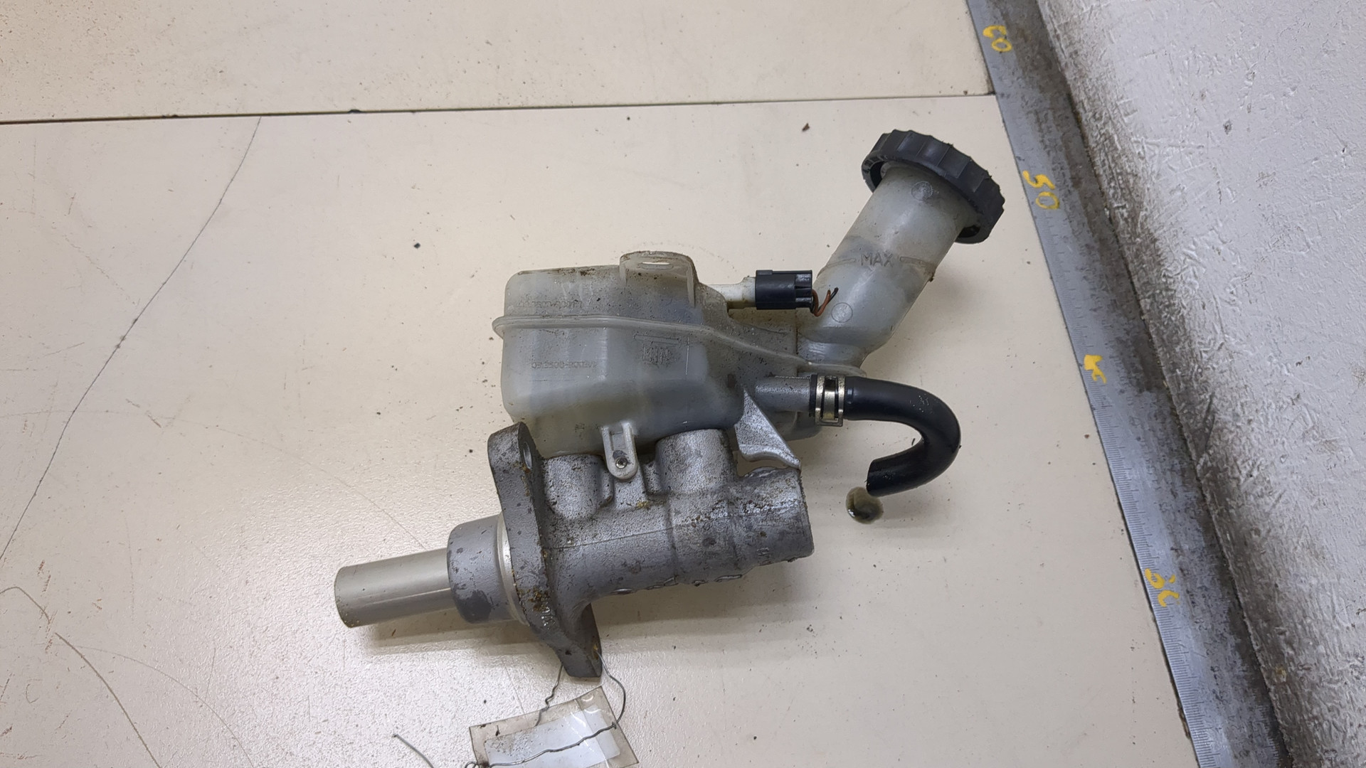 Цилиндр тормозной главный