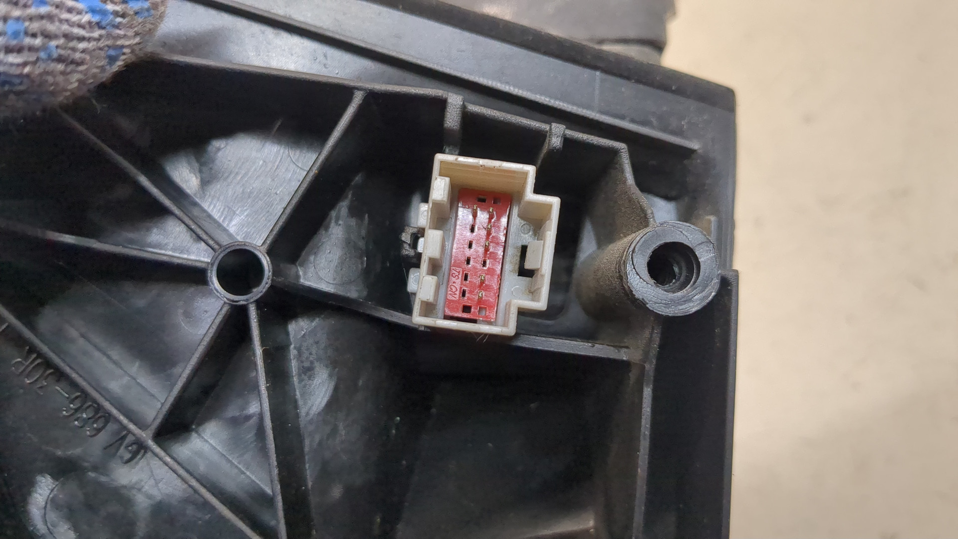 Зеркало правое электрическое