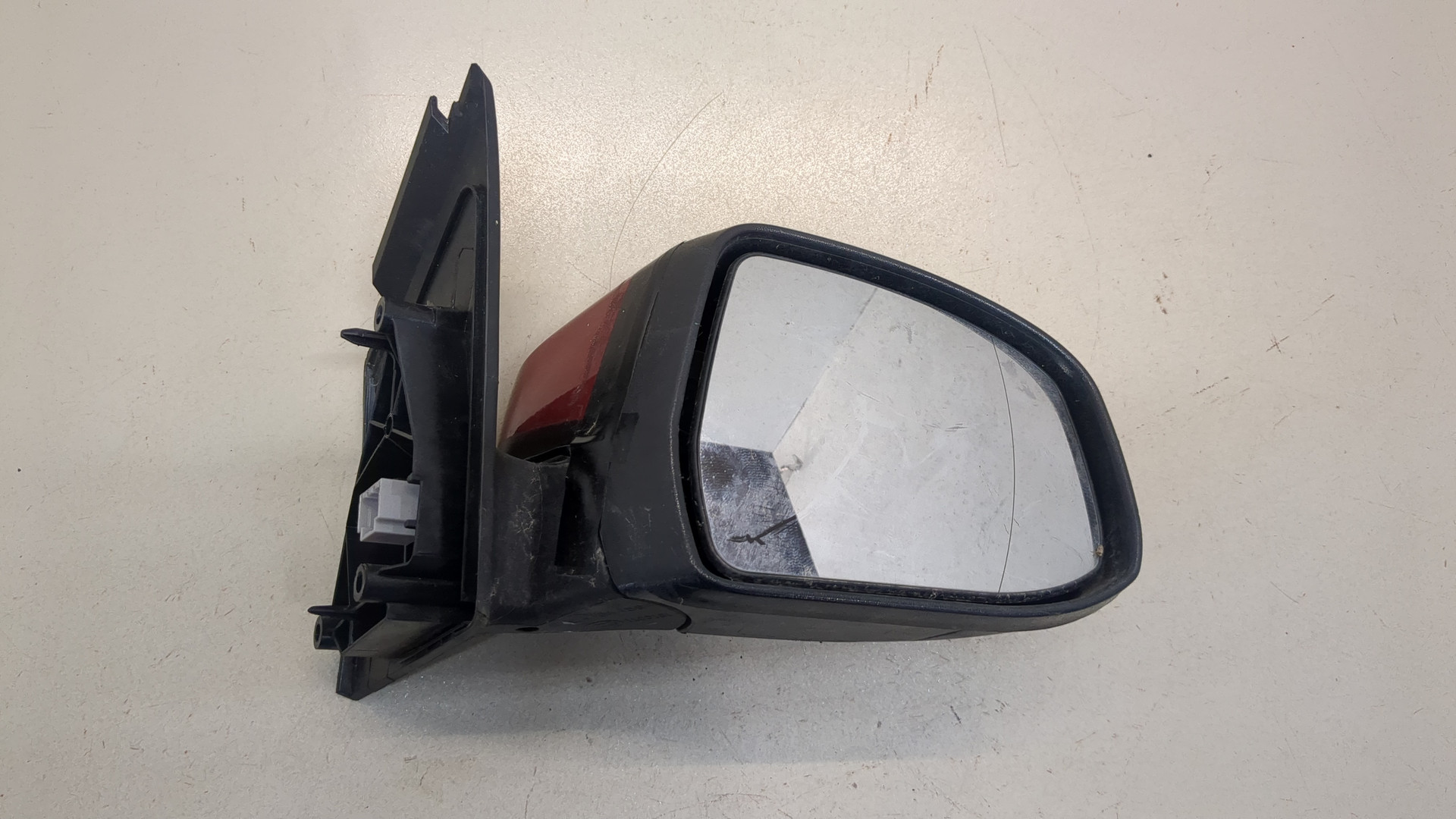 Зеркало правое электрическое