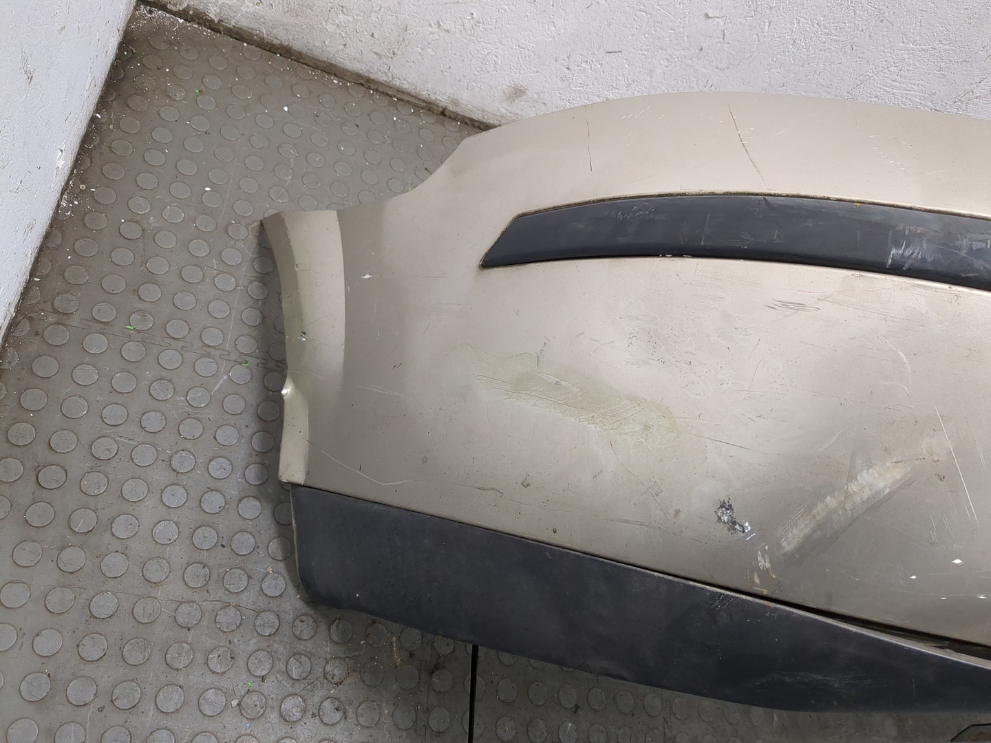 Бампер задний