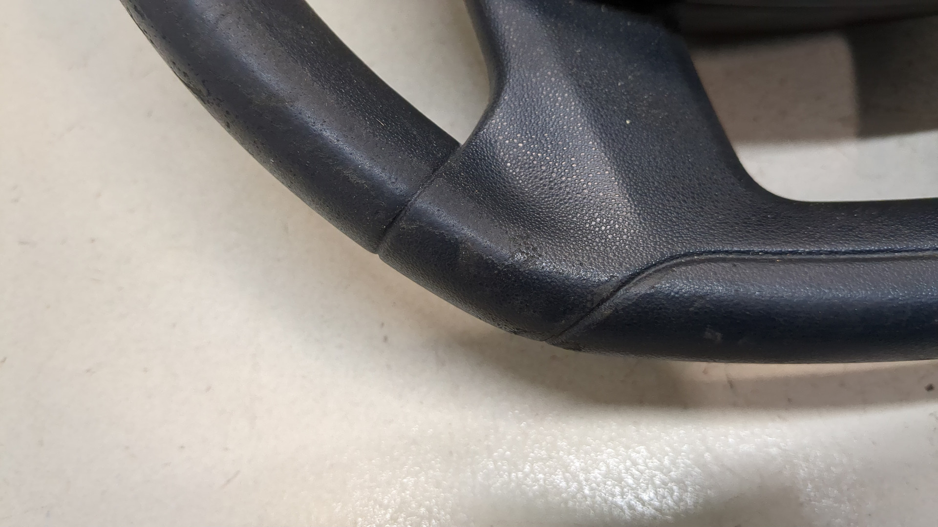 Рулевое колесо (руль)