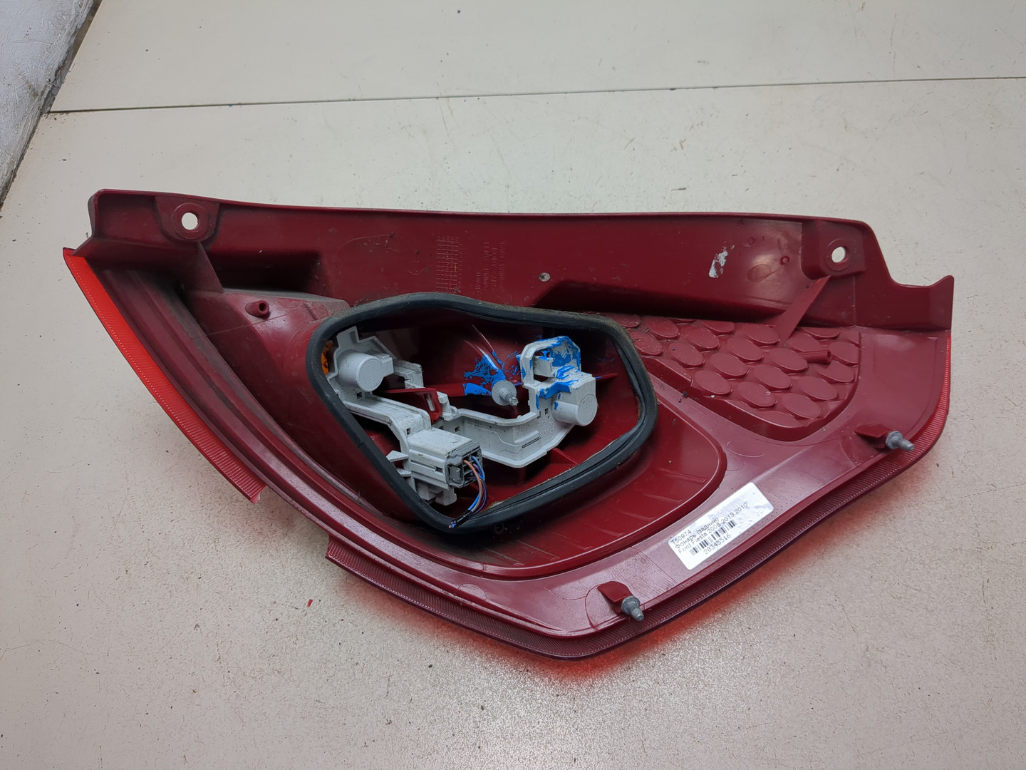 Фонарь задний левый