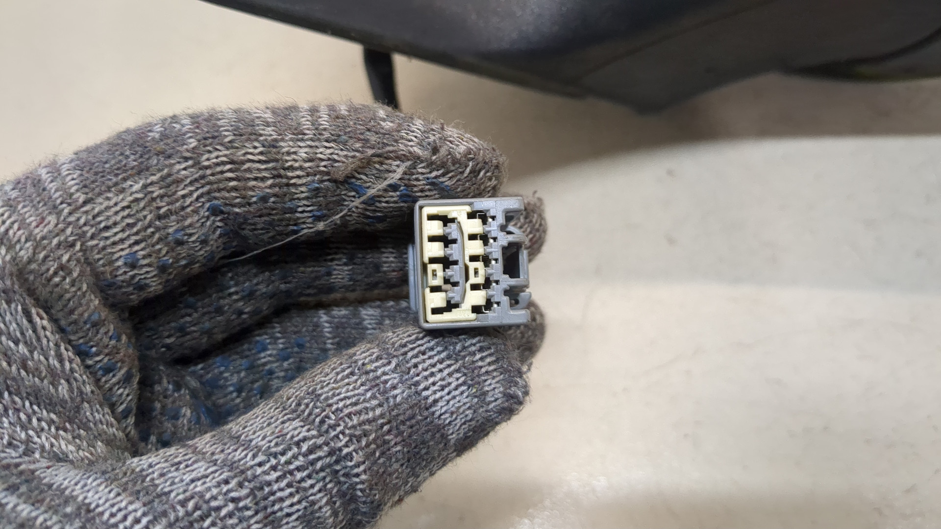 Зеркало левое электрическое