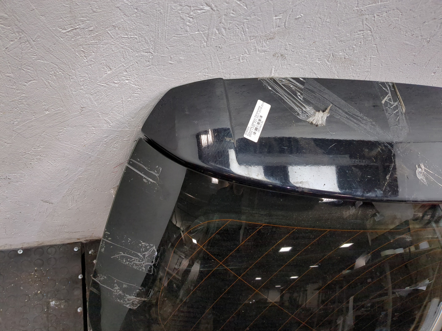 Дверь багажника