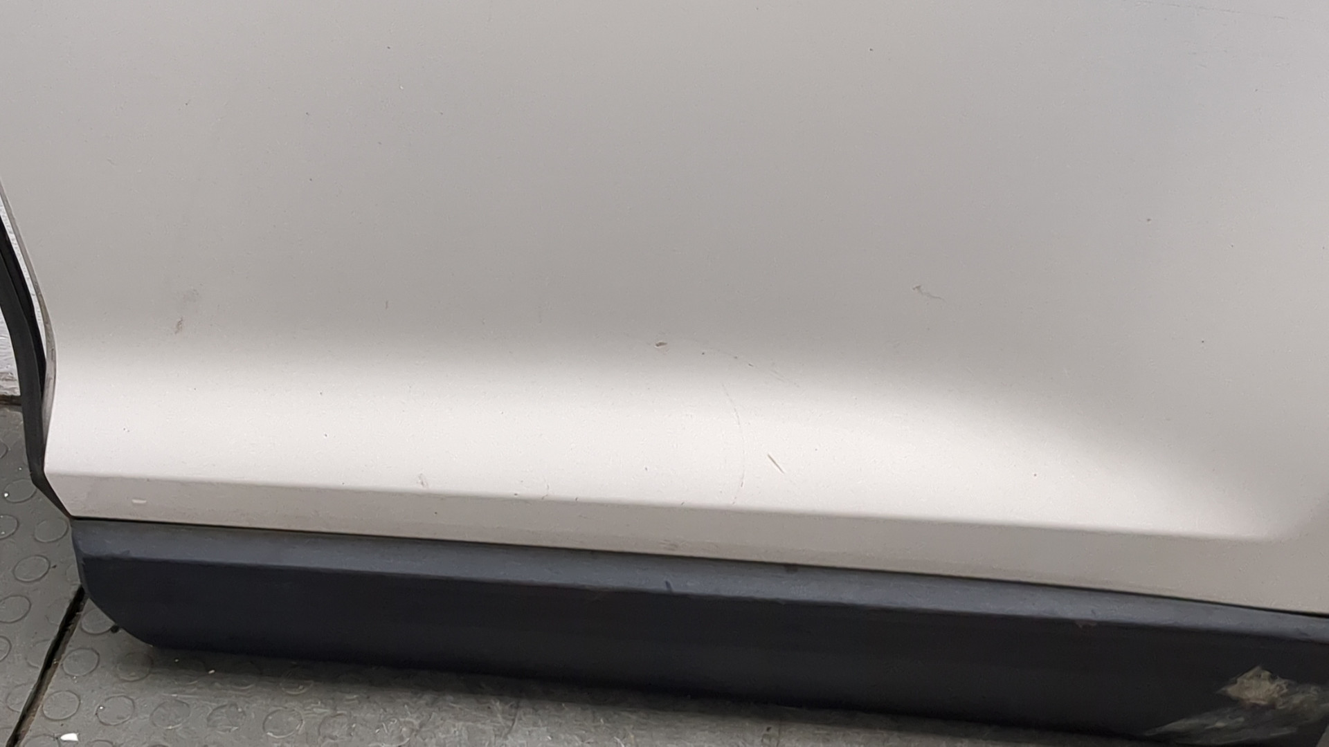 Дверь задняя левая