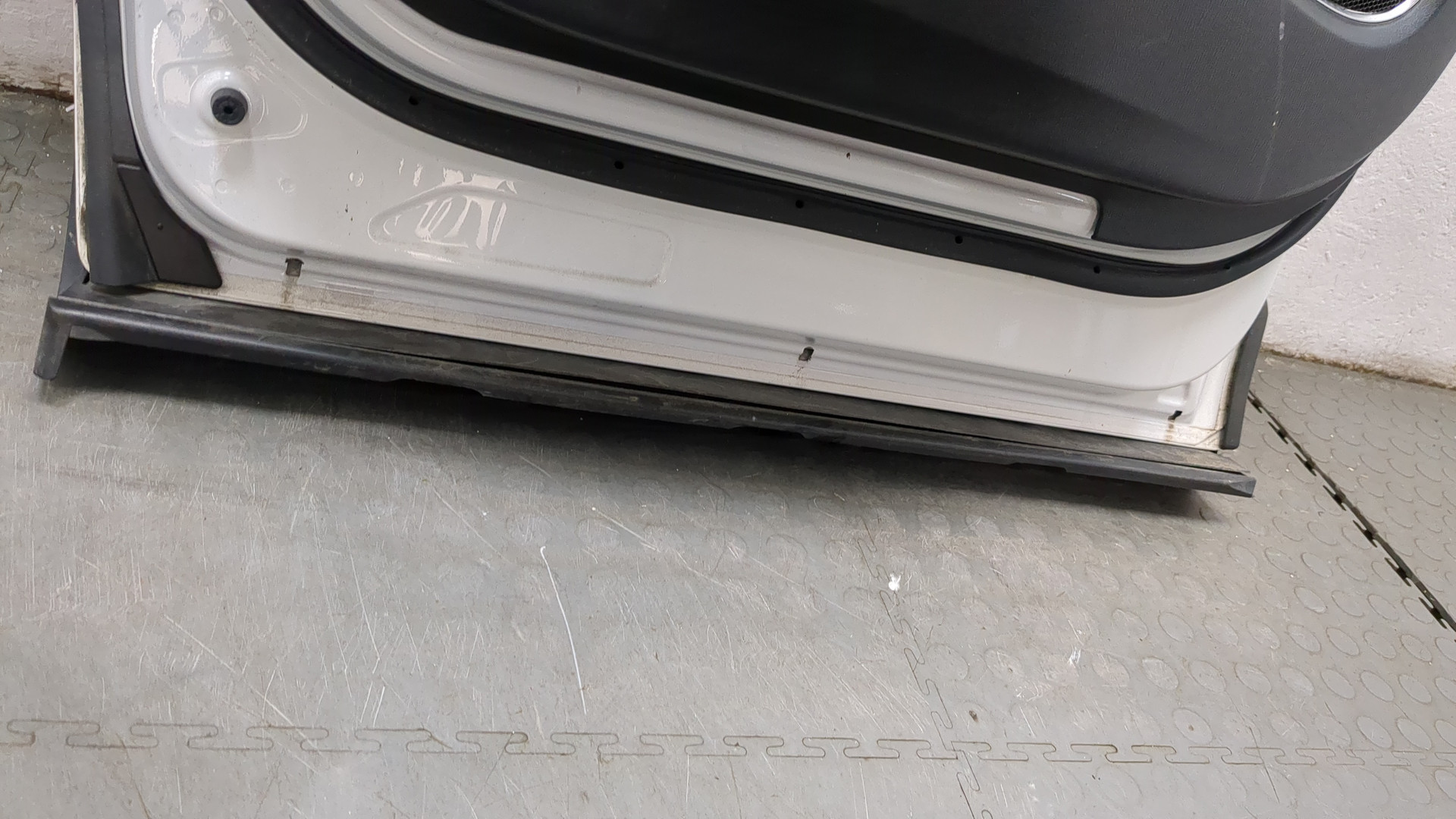 Дверь задняя левая