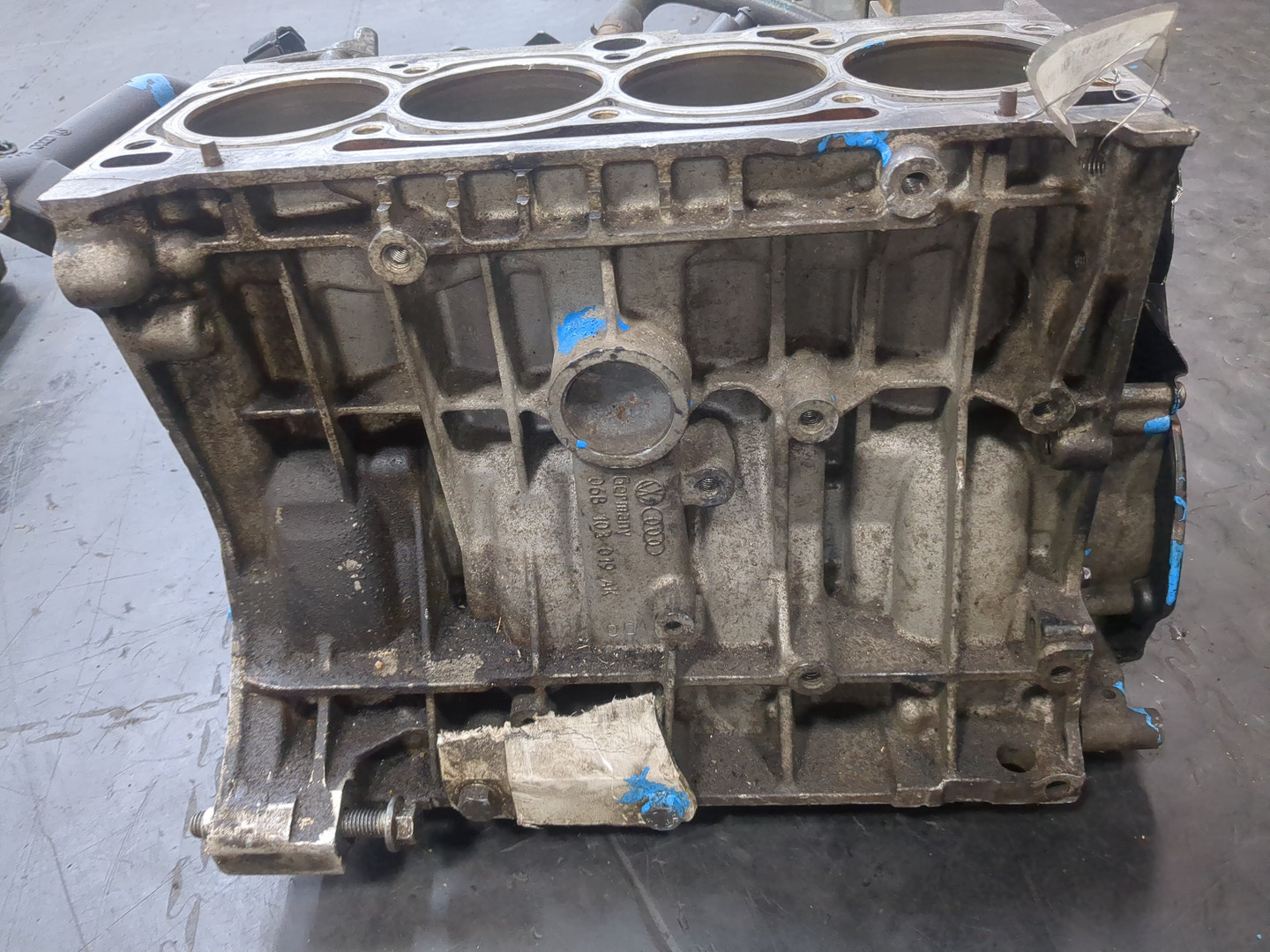 Блок двигателя