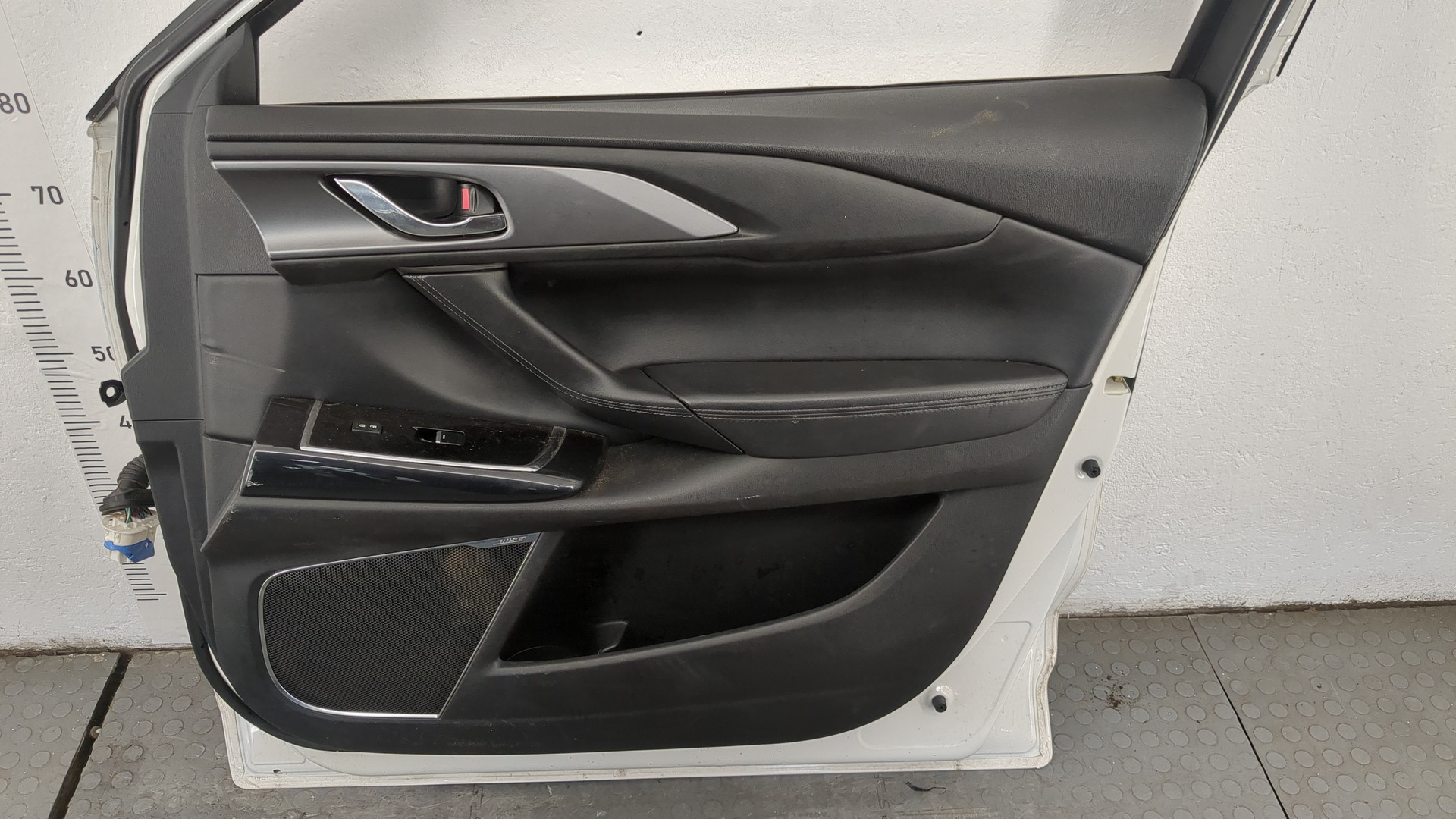 Дверь передняя правая