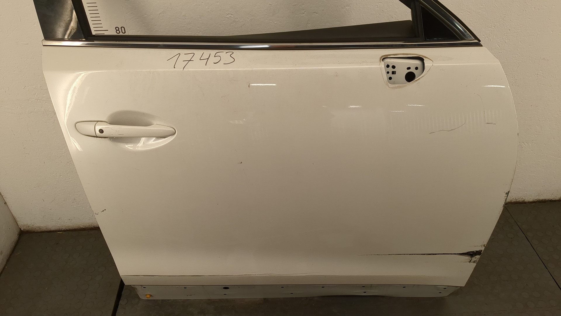 Дверь передняя правая