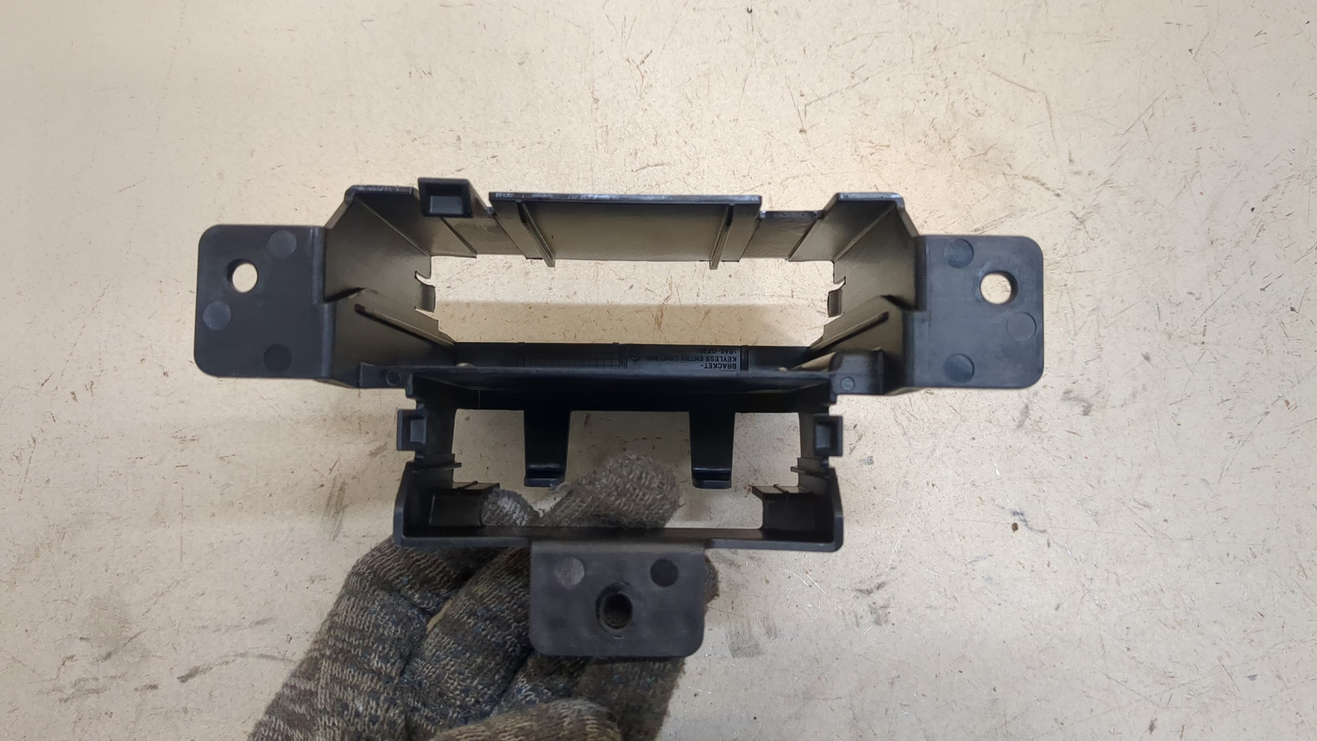 Кронштейн электронного блока управления / контроля