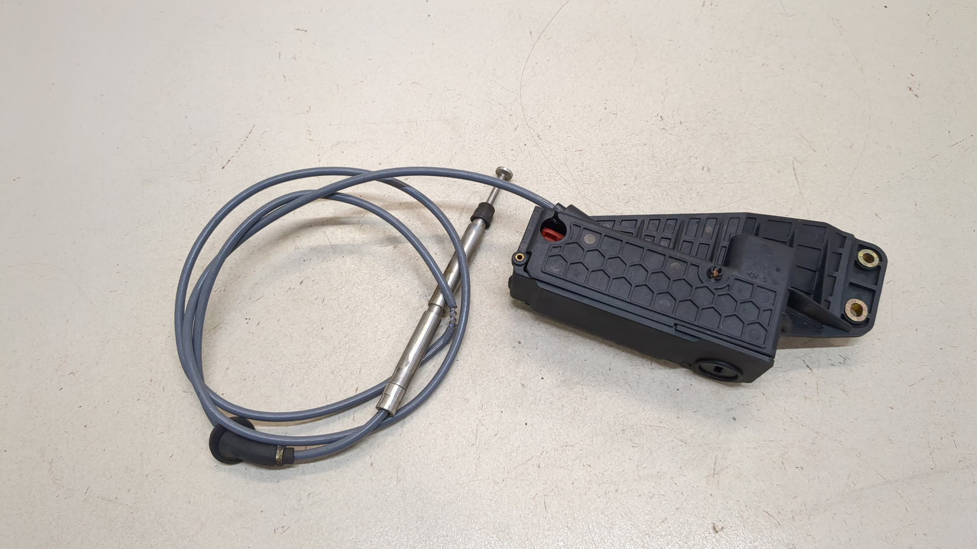 Трос КПП (выбора/переключения передач)