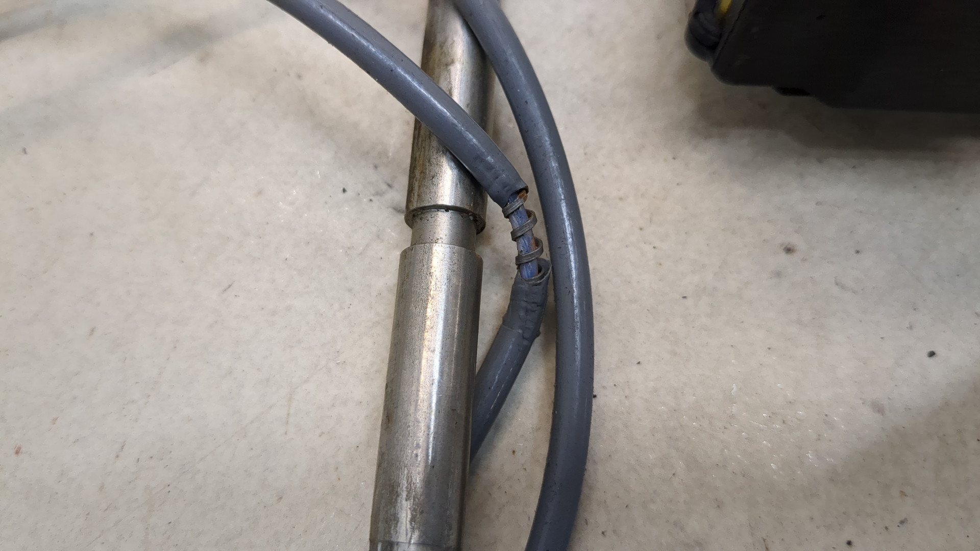 Трос КПП (выбора/переключения передач)