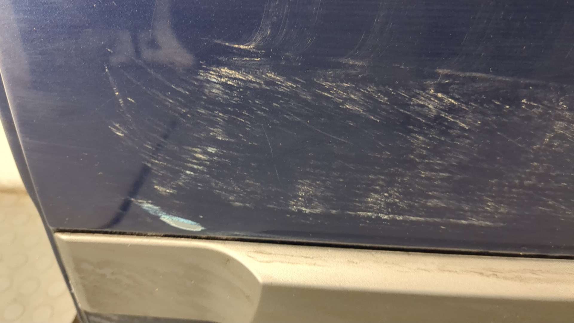 Дверь задняя левая